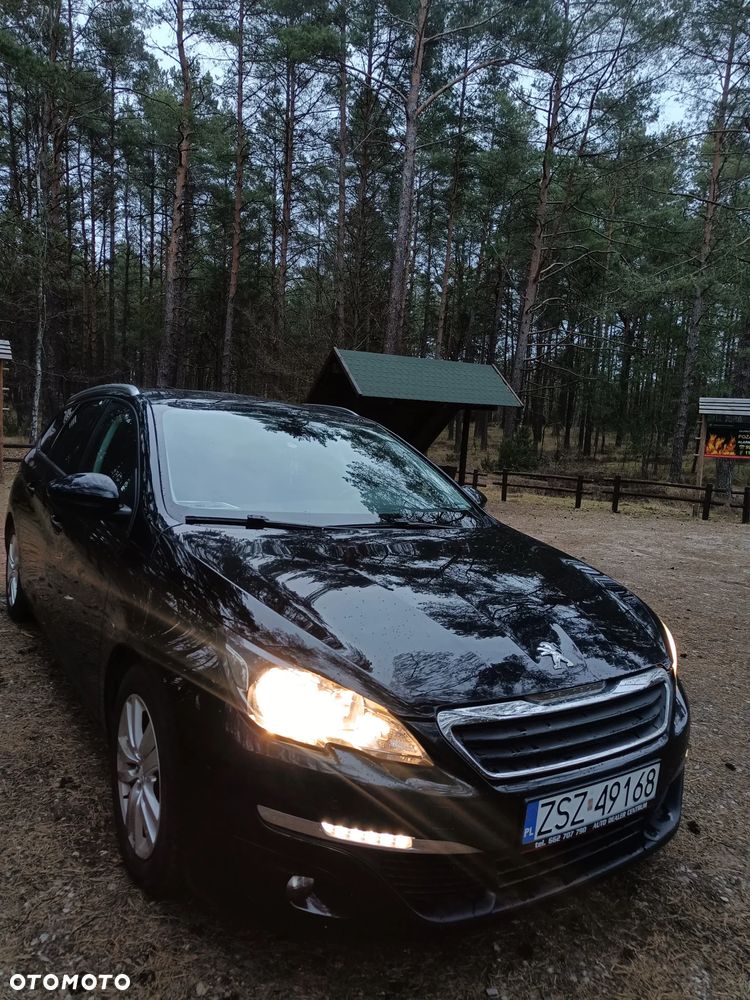 Peugeot 308 1.6 BlueHDi Allure S&S - 15