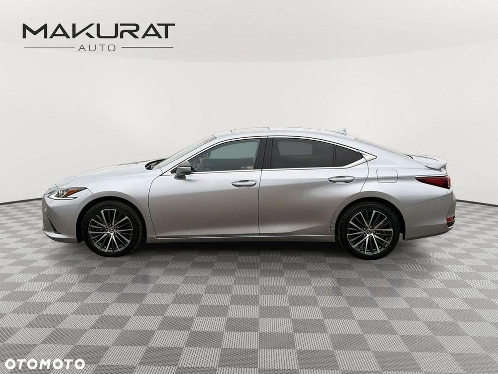 Lexus ES - 9