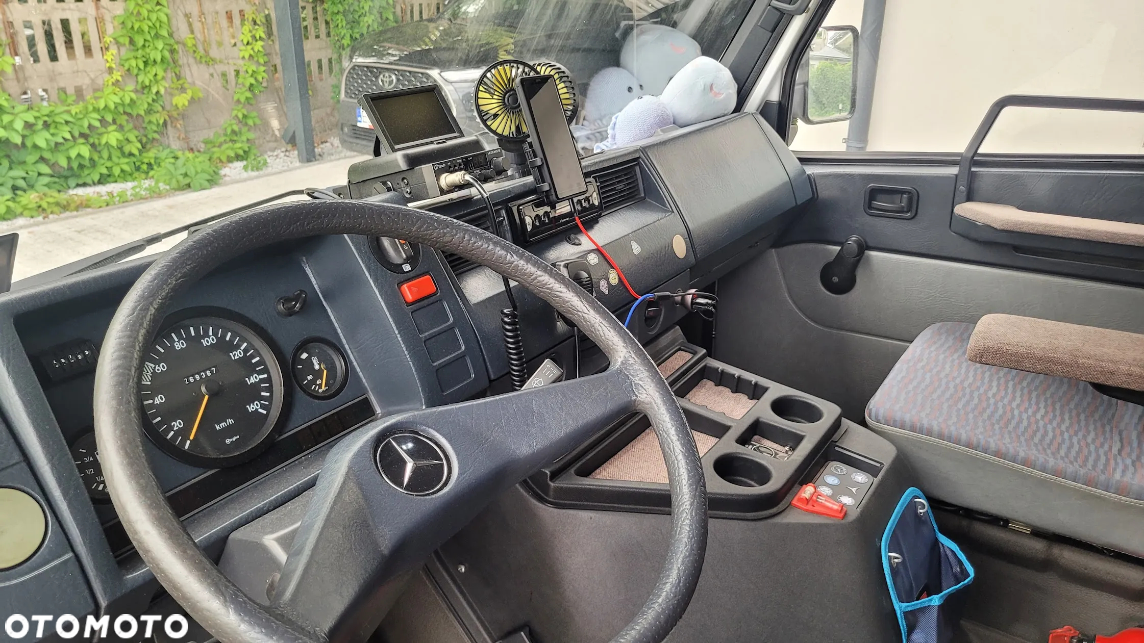 Mercedes-Benz MB100 - 6