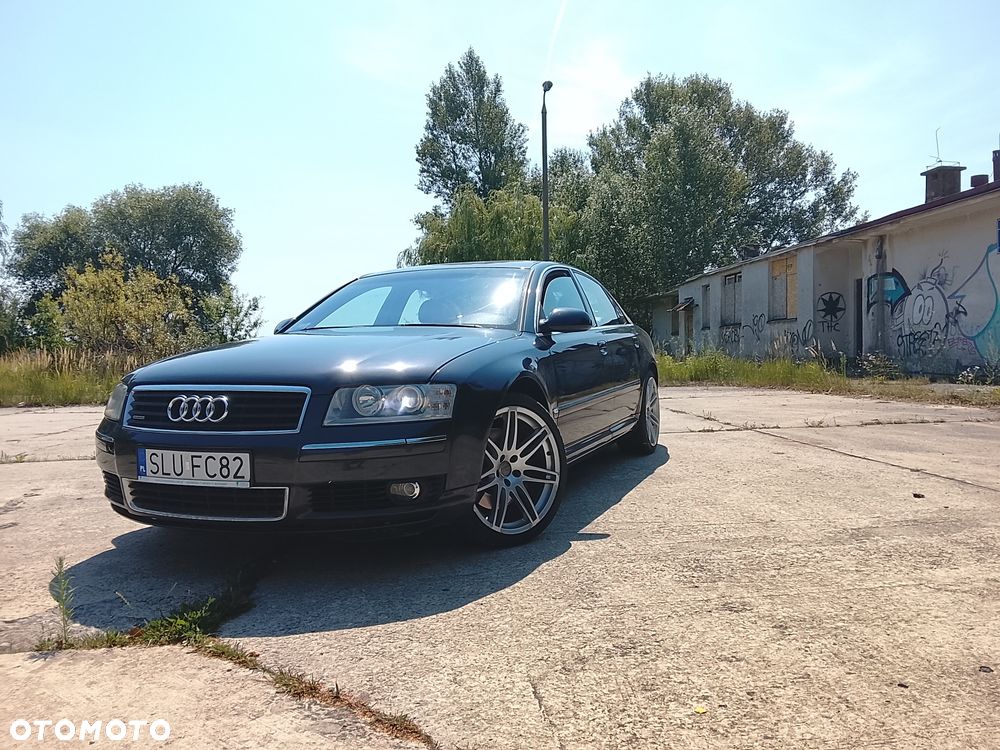 Audi A8 - 1