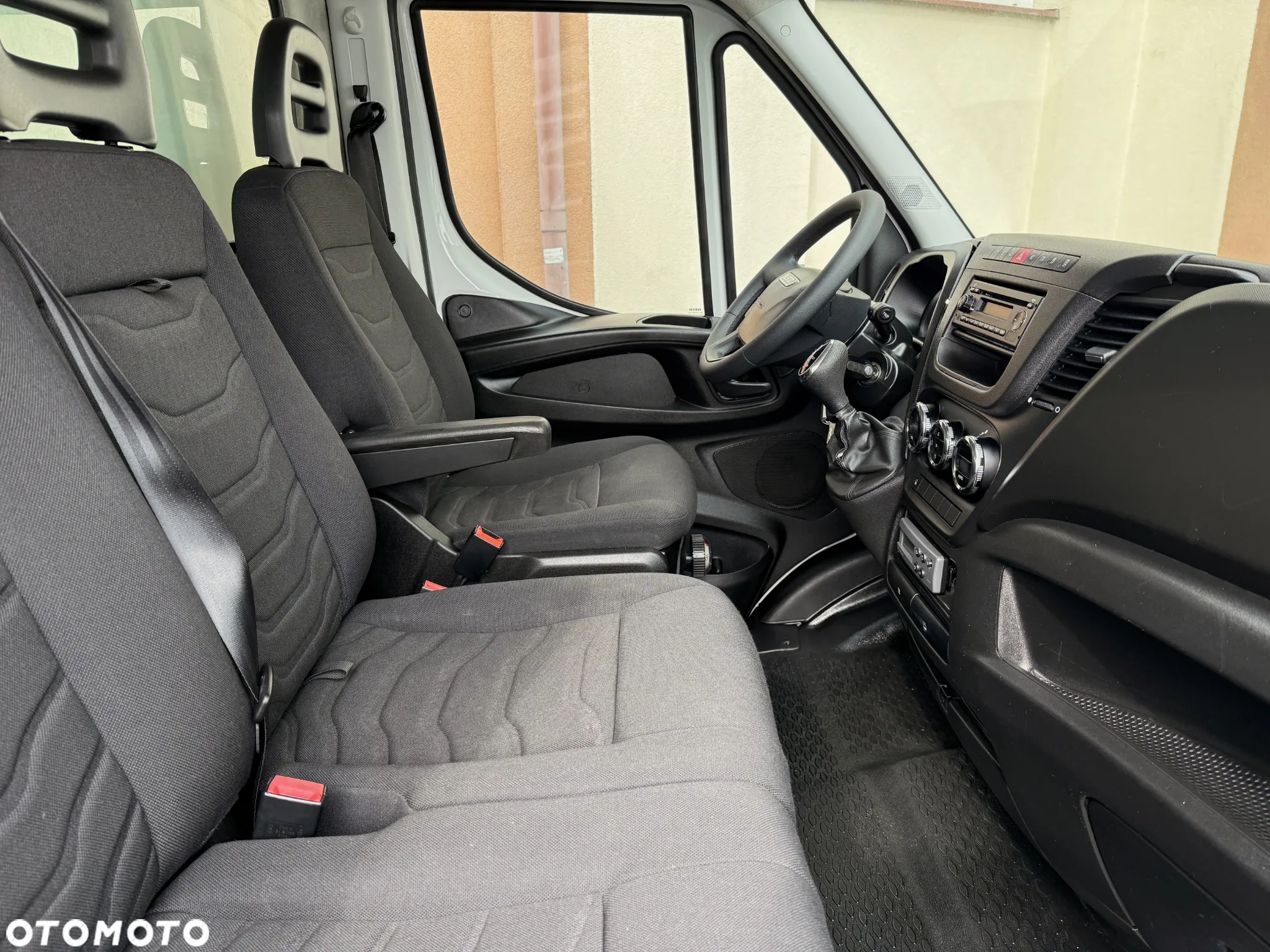 Iveco Daily 3,0 Chłodnia Mroźnia Winda - 34