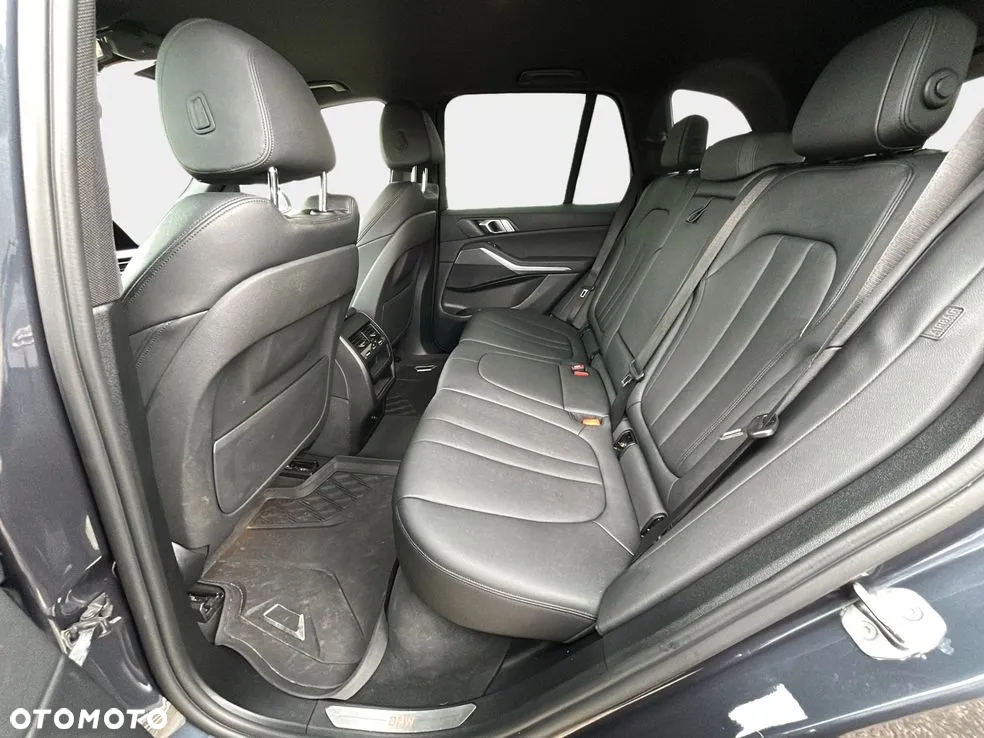 BMW X5 xDrive25d - 14