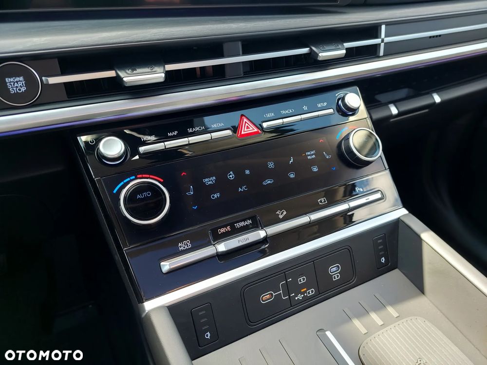 Hyundai Santa Fe 1.6 T-GDI HEV Platinum 4WD 7os - 18