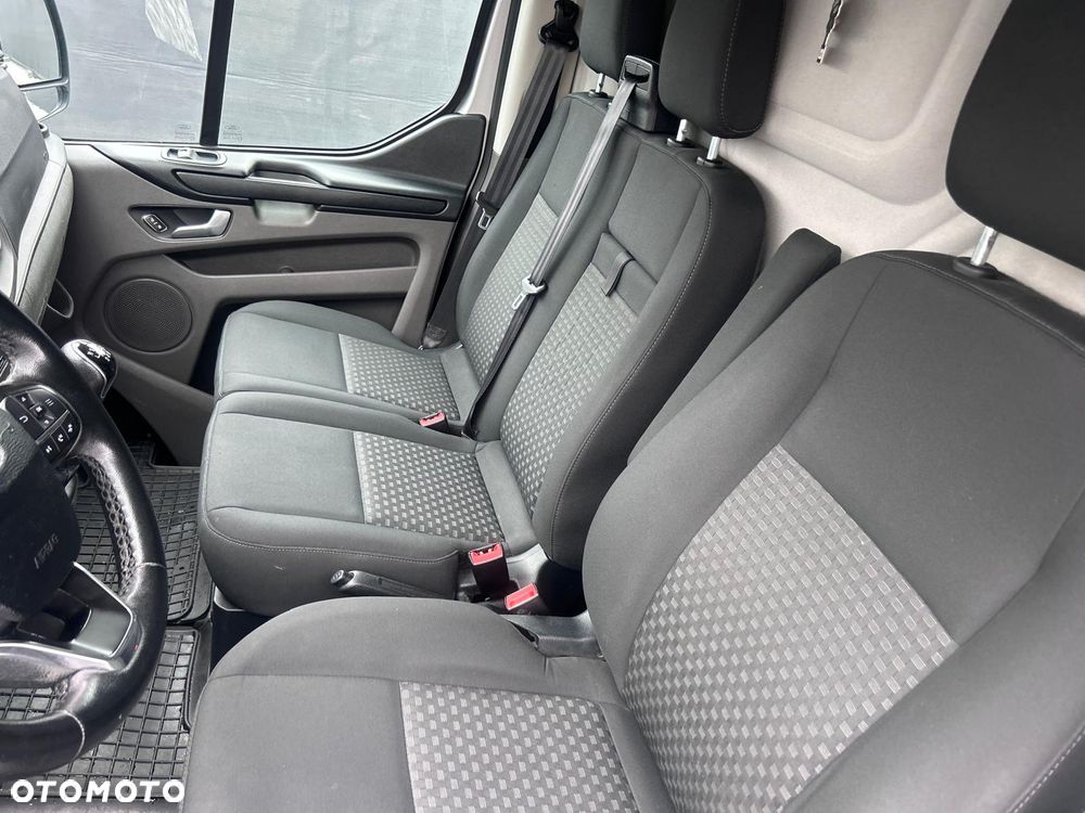 Ford Transit Custom - 8