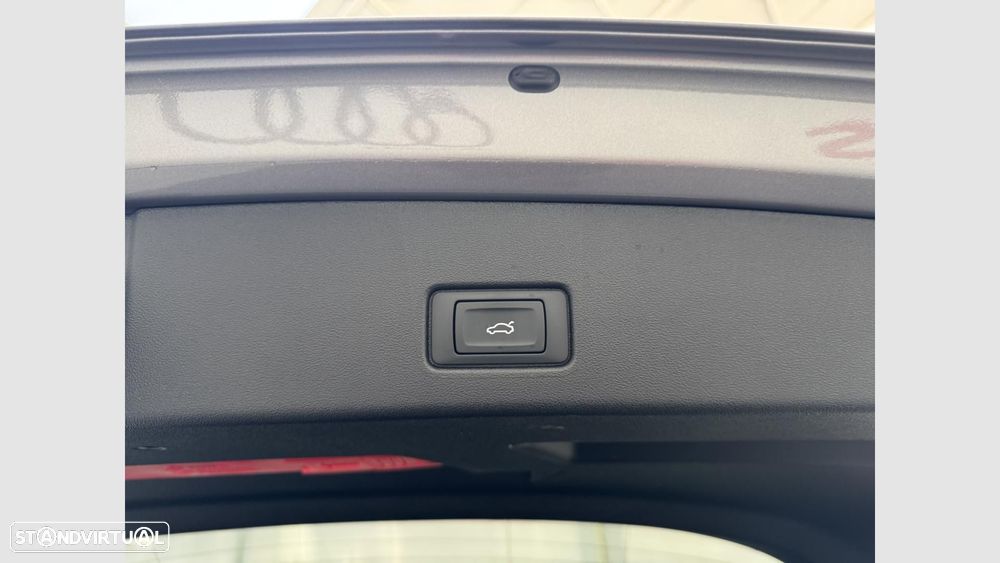 Audi Q4 e-tron 40 63 kWh SE Business - 23