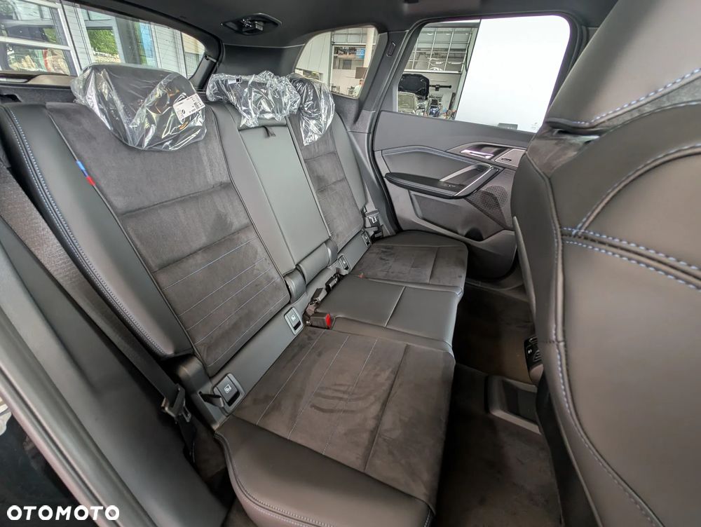 BMW X1 sDrive20i mHEV - 24