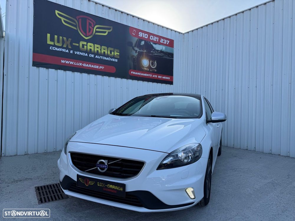 Volvo V40 2.0 D2 R-Design - 2