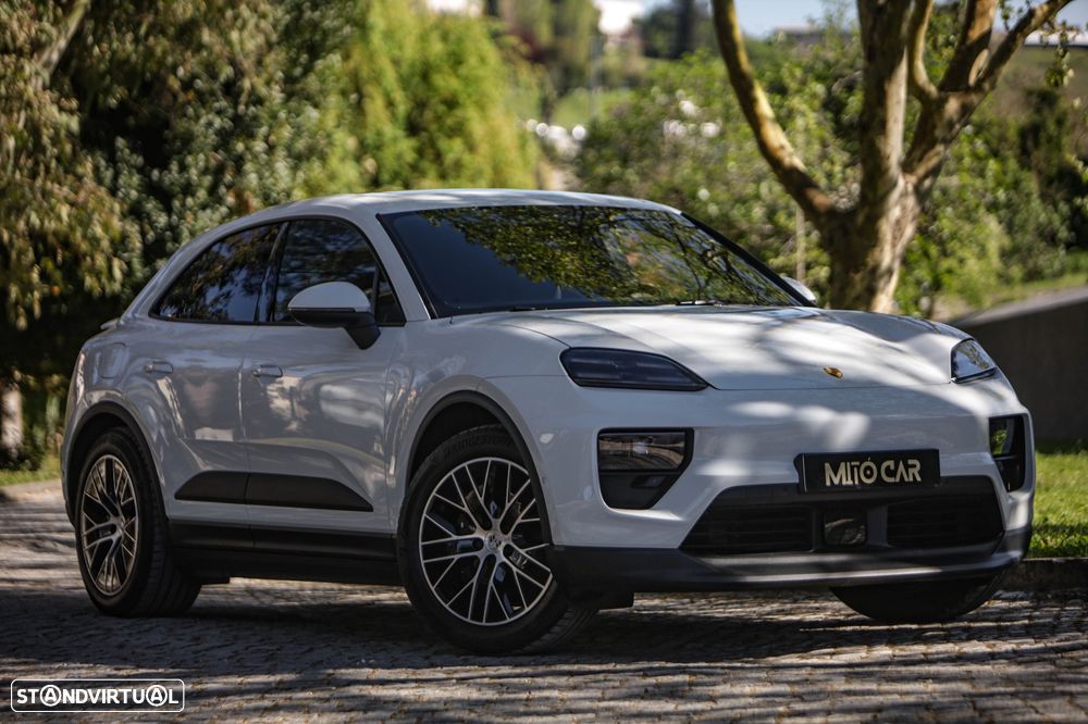 Porsche Macan Electric 4