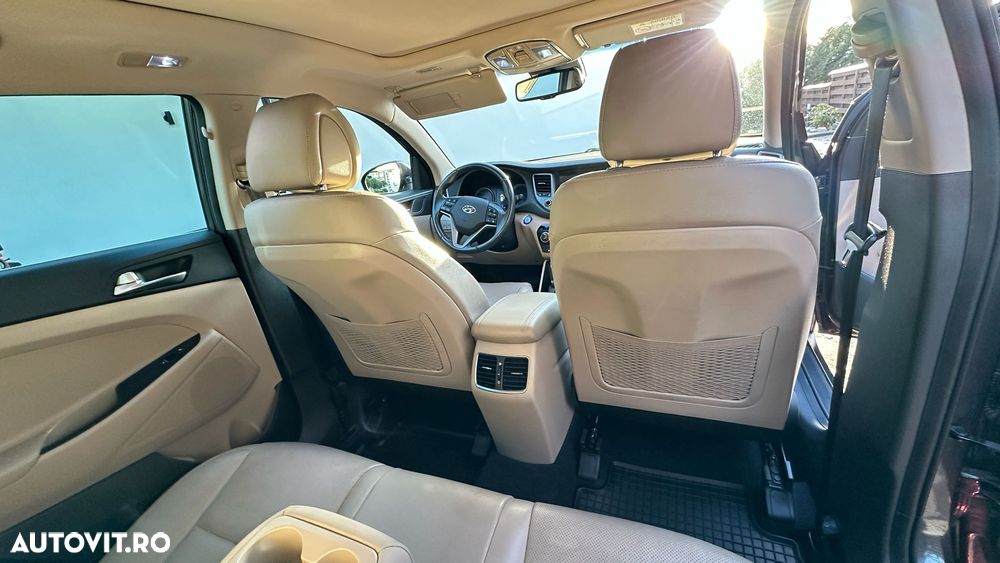 Hyundai Tucson 2.0 CRDI 4WD 6AT Luxury Pack+ - 10