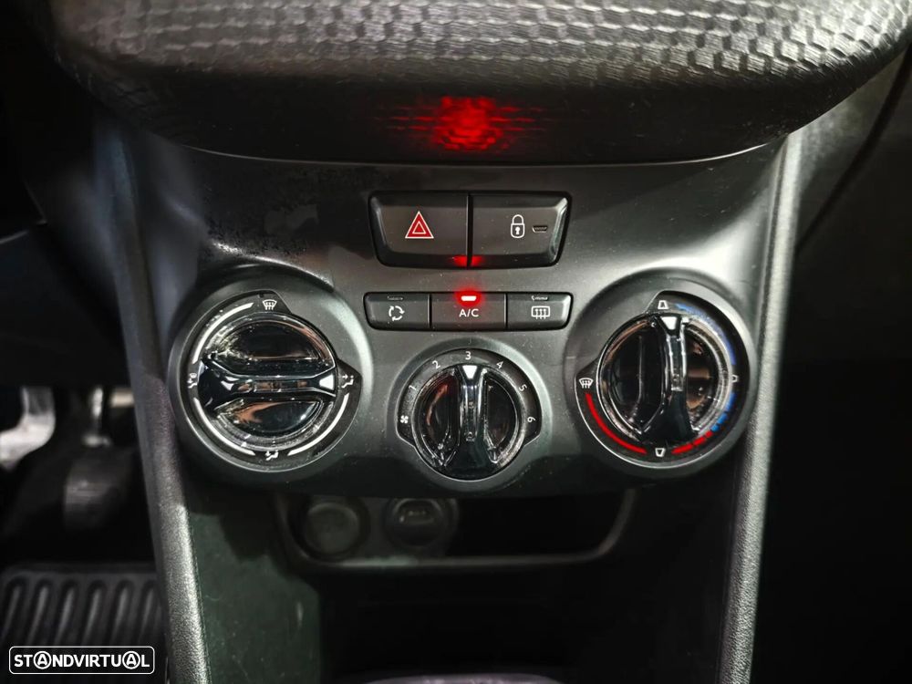 Peugeot 2008 1.2 PureTech Signature - 11