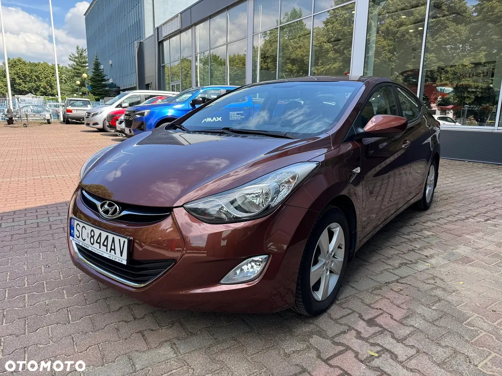 Hyundai Elantra 1.6 Comfort - 3