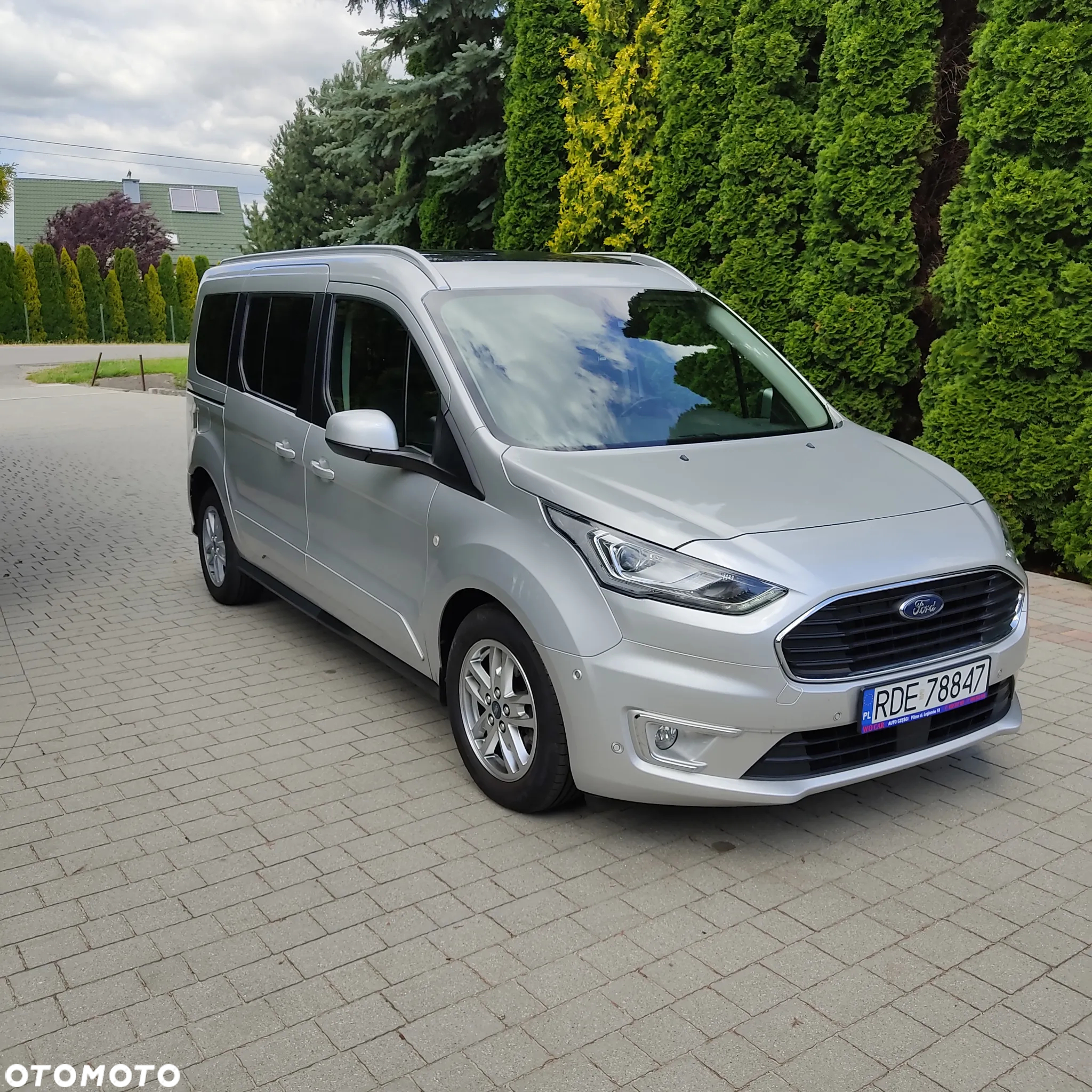 Ford Tourneo Connect Grand - 3