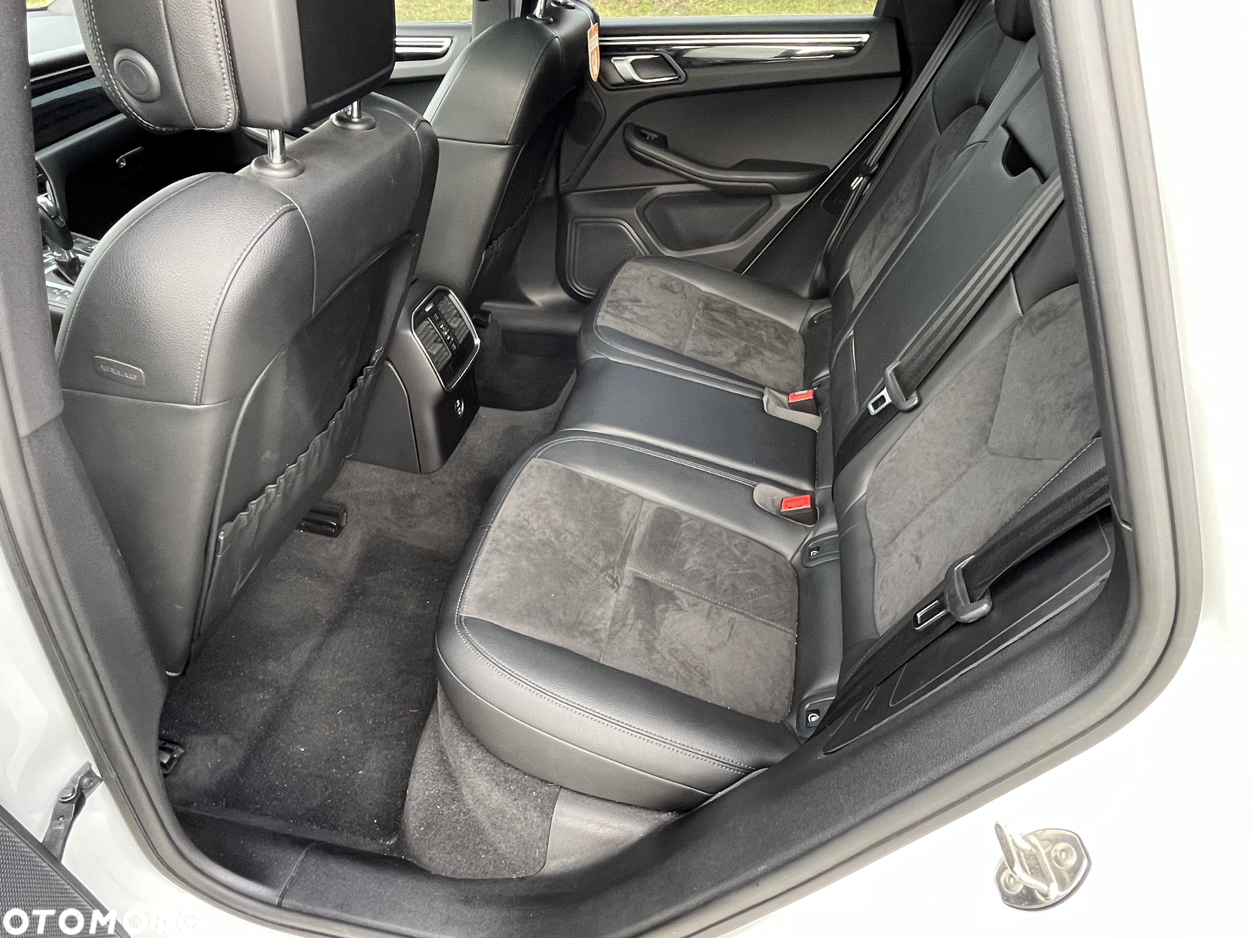 Porsche Macan Standard - 11