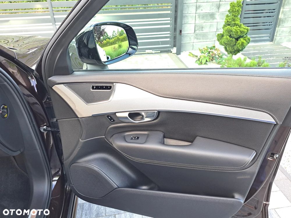 Volvo XC 90 B5 D AWD R-Design 7os - 17