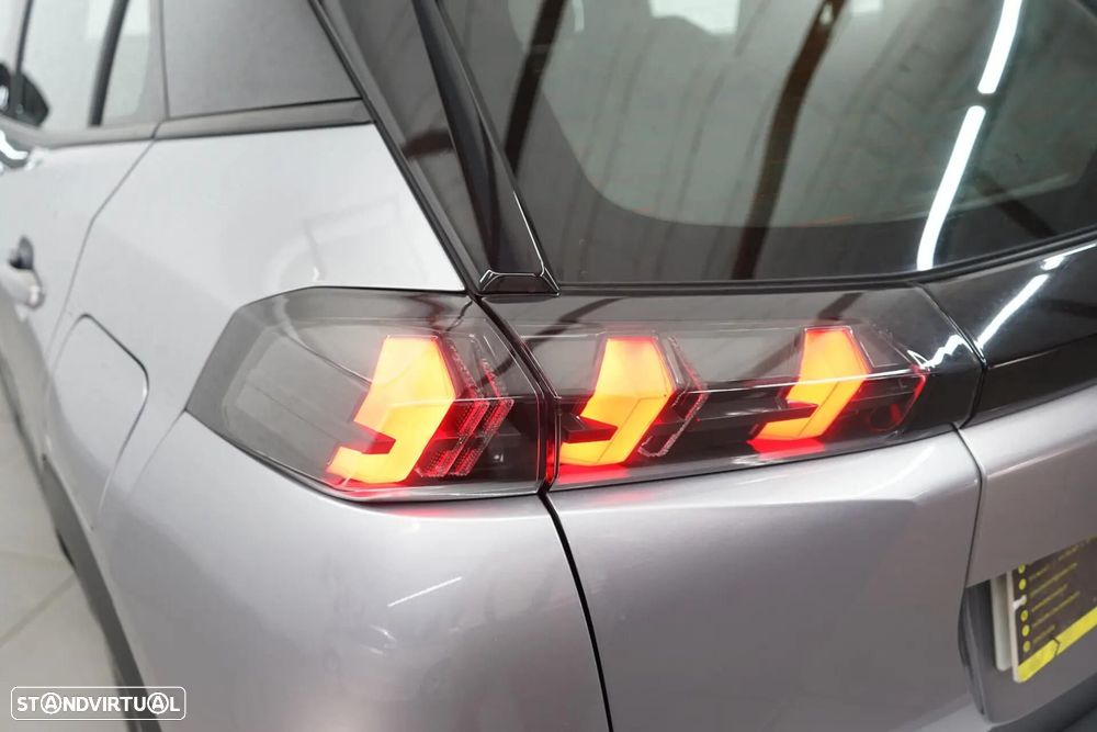 Peugeot 2008 1.2 PureTech Allure - 14