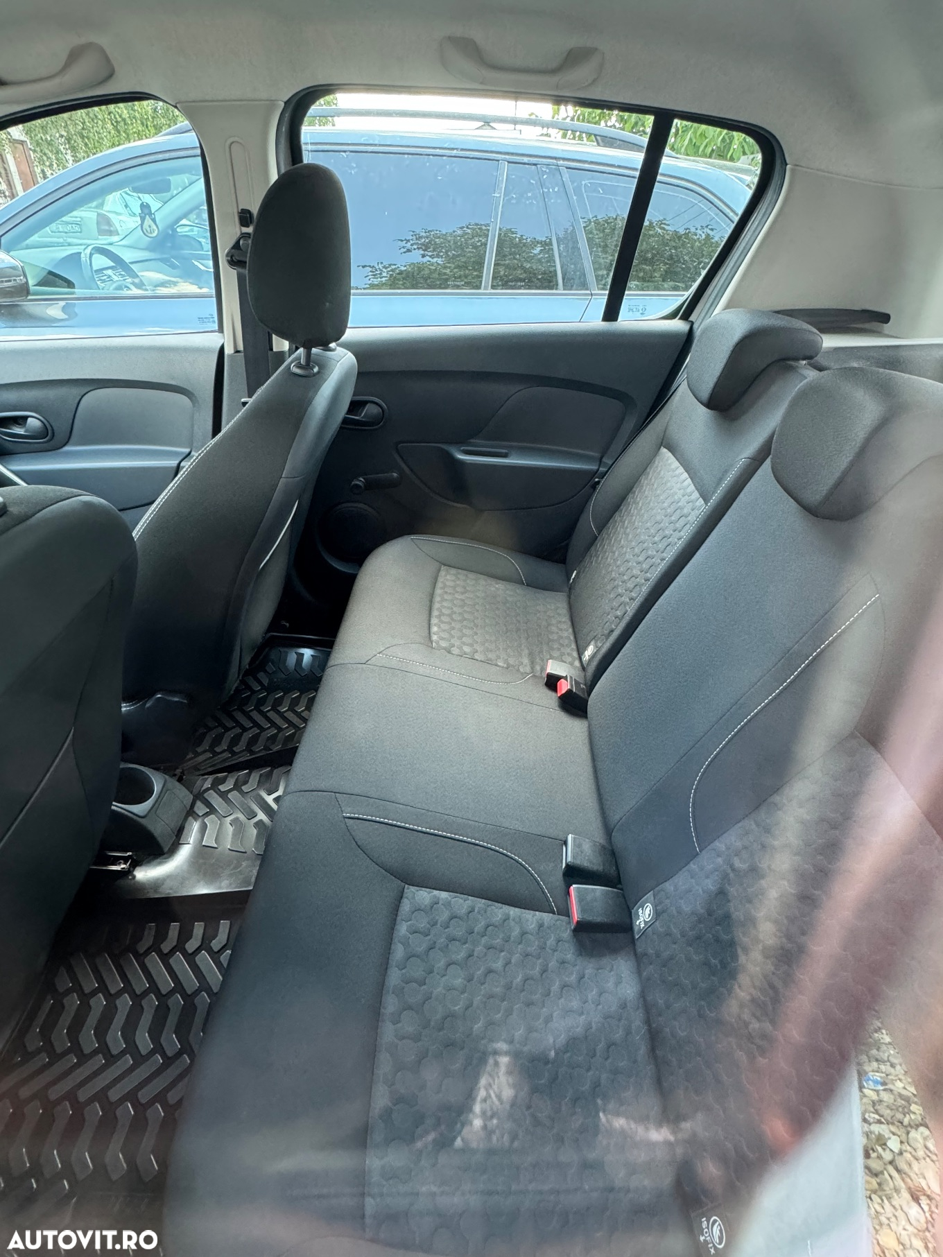 Dacia Sandero dCi 90 (S&S) Comfort - 10