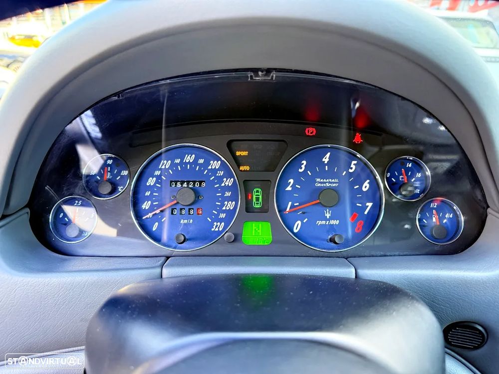 Maserati Gransport 4.2 V8 - 11