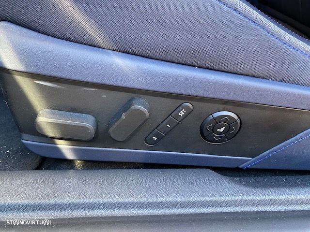 MINI 3 Portas Cooper SE Favoured M - 35