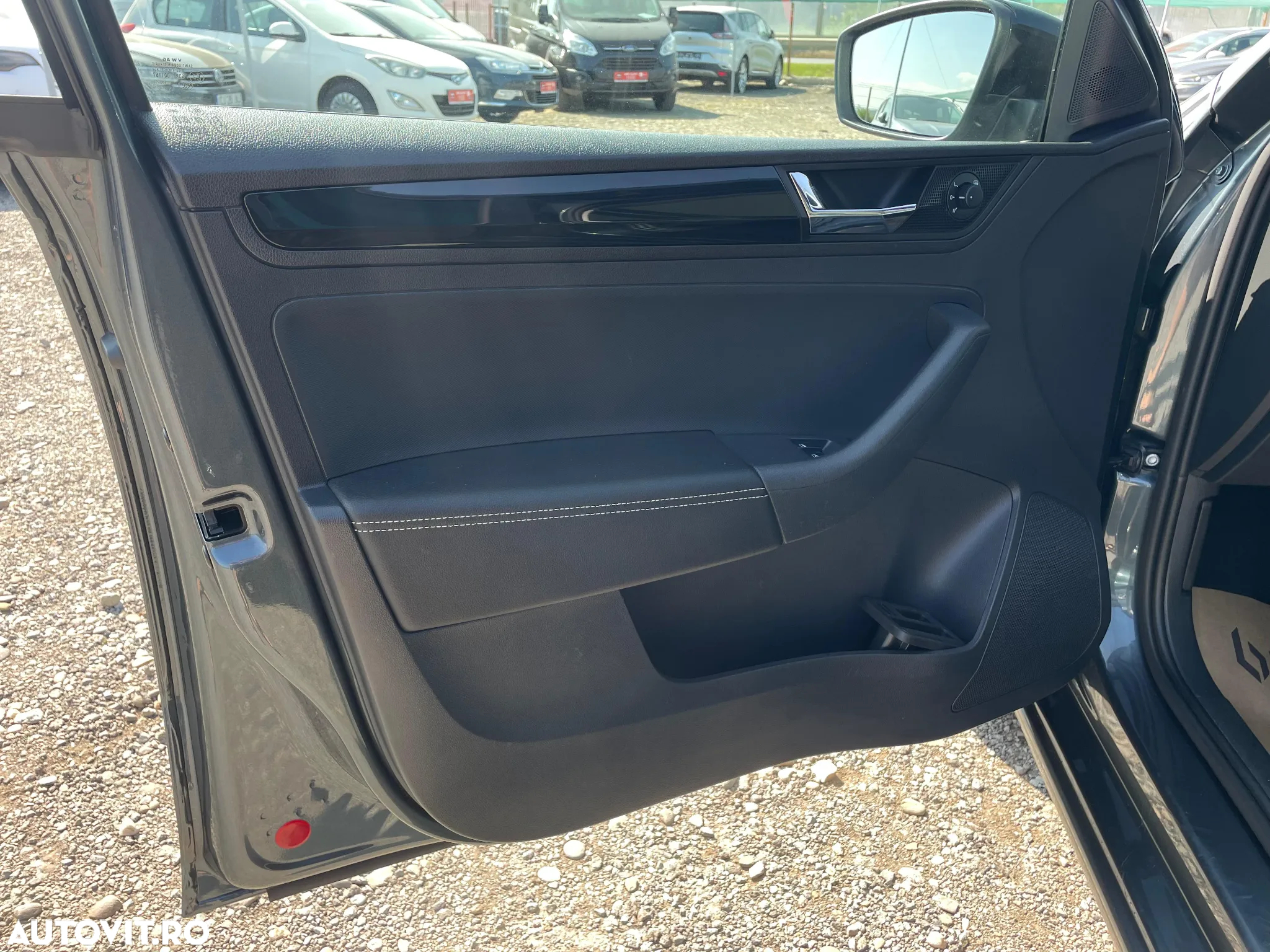 Skoda RAPID 1.0 TSI Style - 9