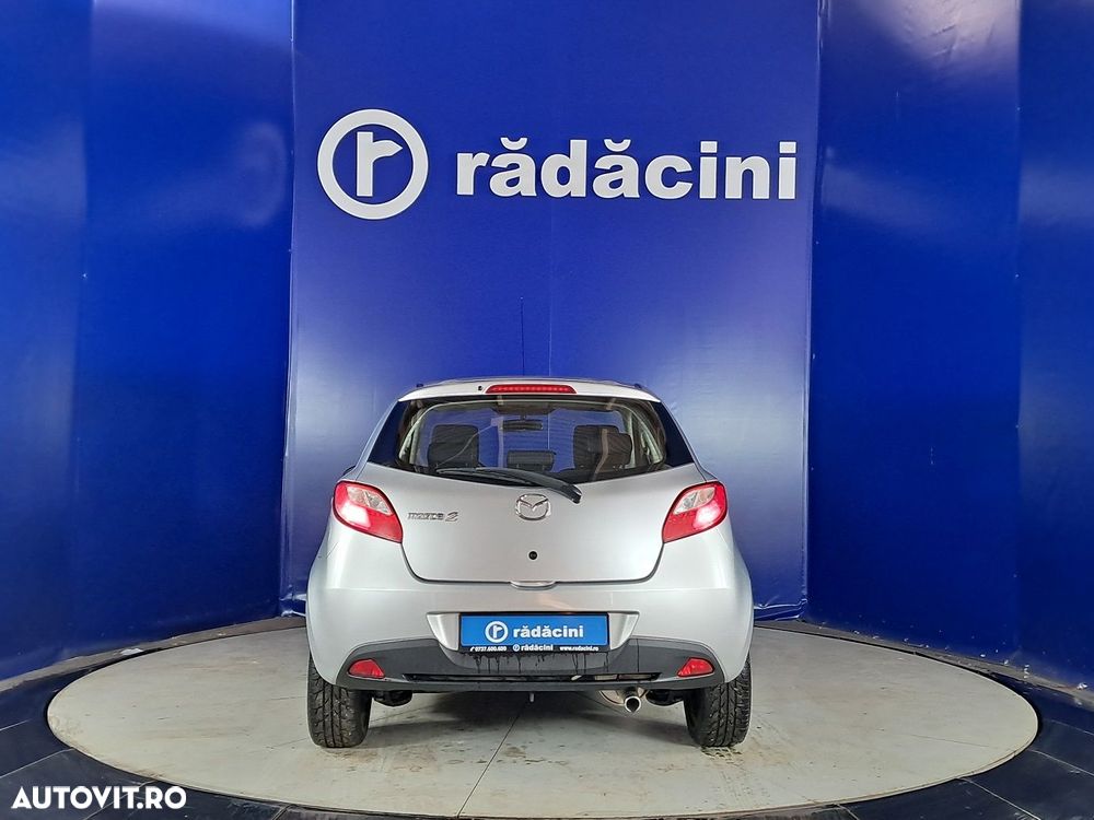 Mazda 2 - 4