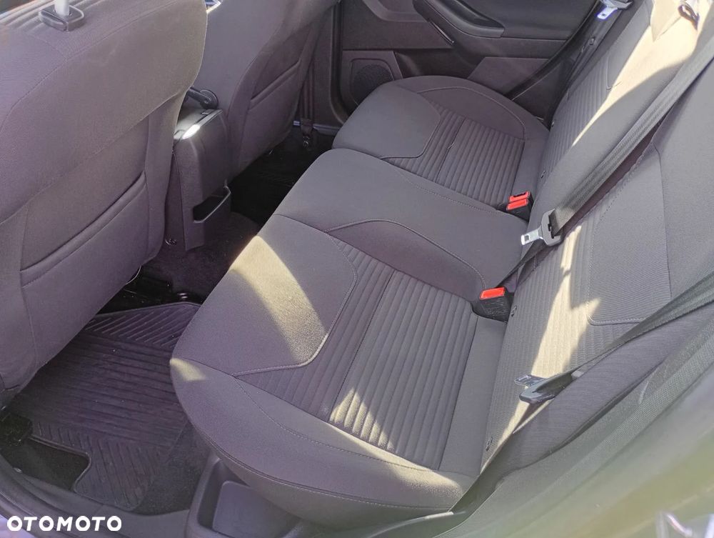 Ford Focus 1.0 EcoBoost Titanium - 9