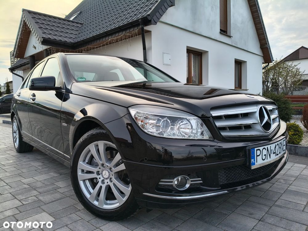 Mercedes-Benz Klasa C 180 Kompressor BlueEFFICIENCY Avantgarde - 2