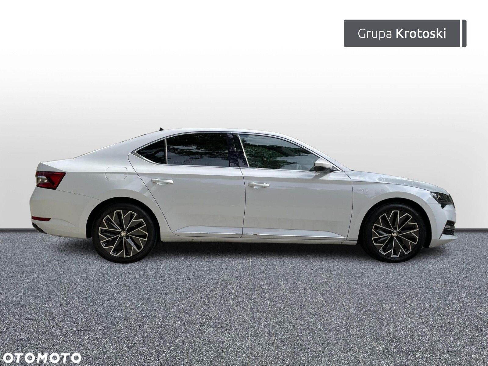 Skoda Superb 2.0 TDI SCR L&K DSG - 8