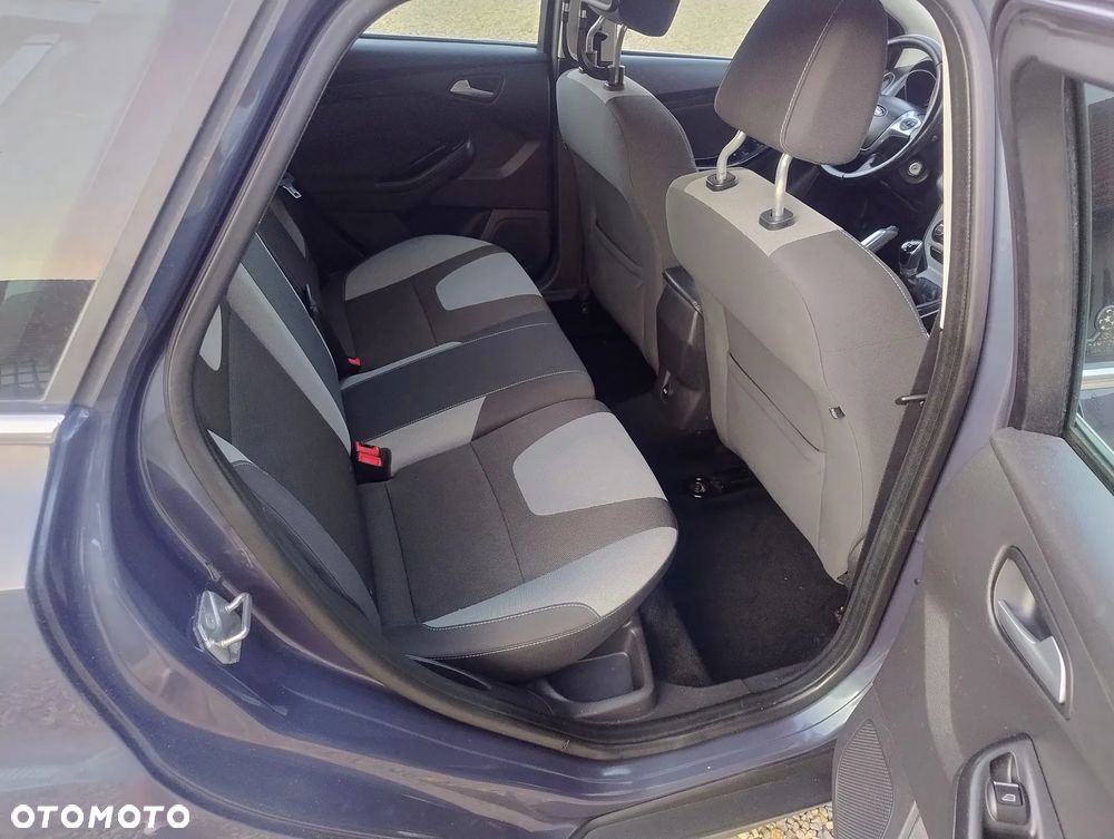 Ford Focus - 13