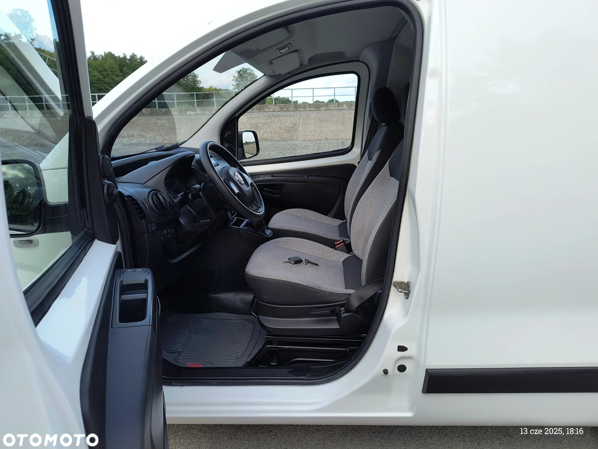 Fiat Fiorino Kombi 1.4 8V Base - 30