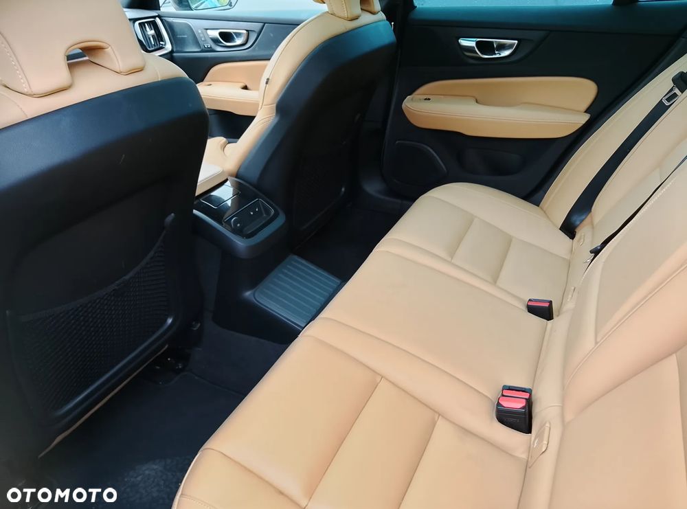 Volvo V60 - 22