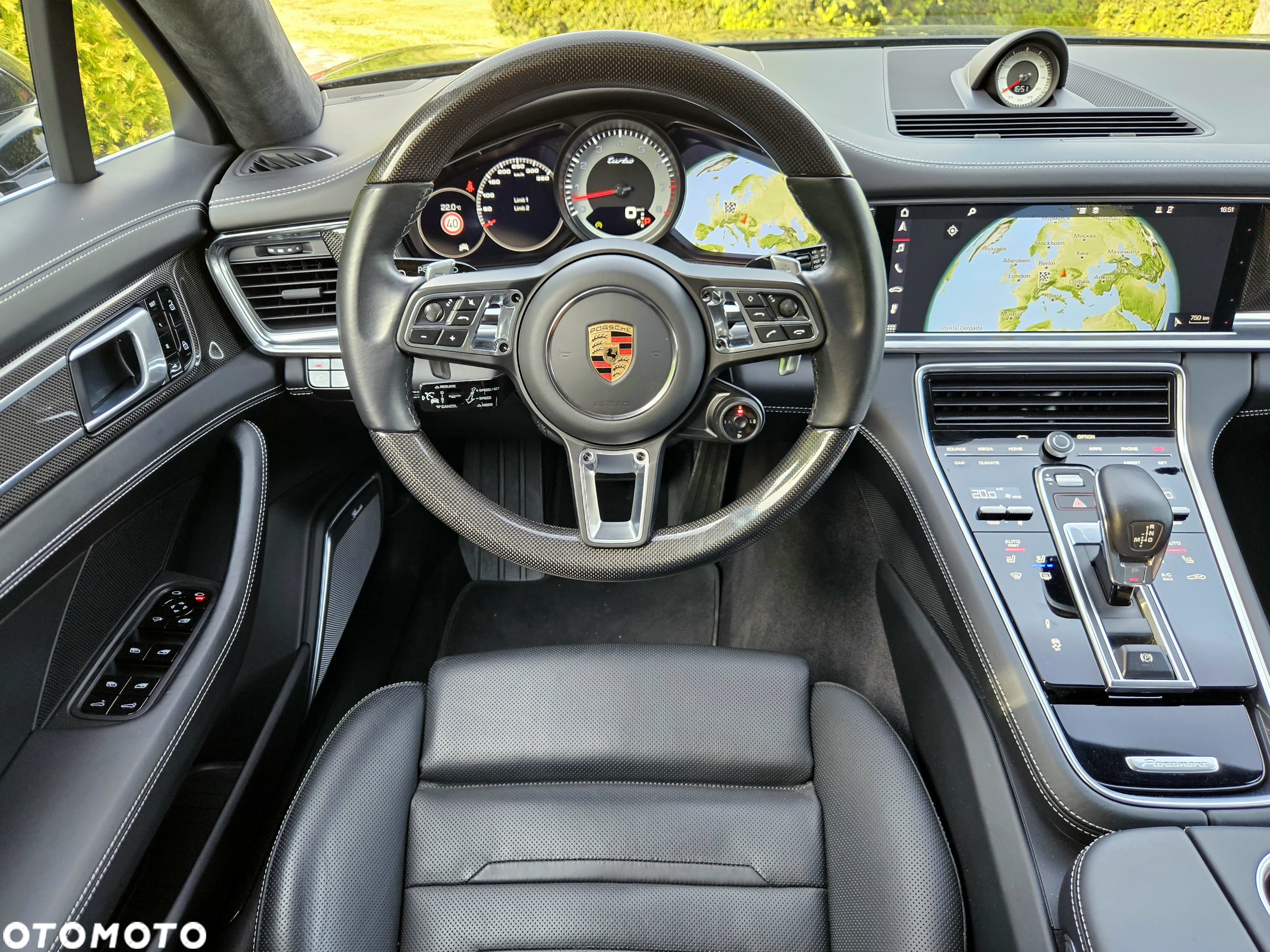 Porsche Panamera Turbo Executive - 38