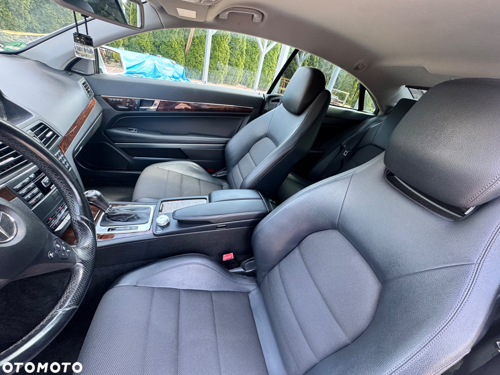 Mercedes-Benz Klasa E 350 CGI Cabrio BlueEFFICIENCY 7G-TRONIC Avantgarde - 17