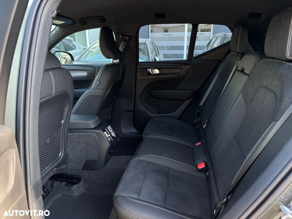 Volvo XC 40 Recharge Single Motor Extended Range RWD Plus - 11