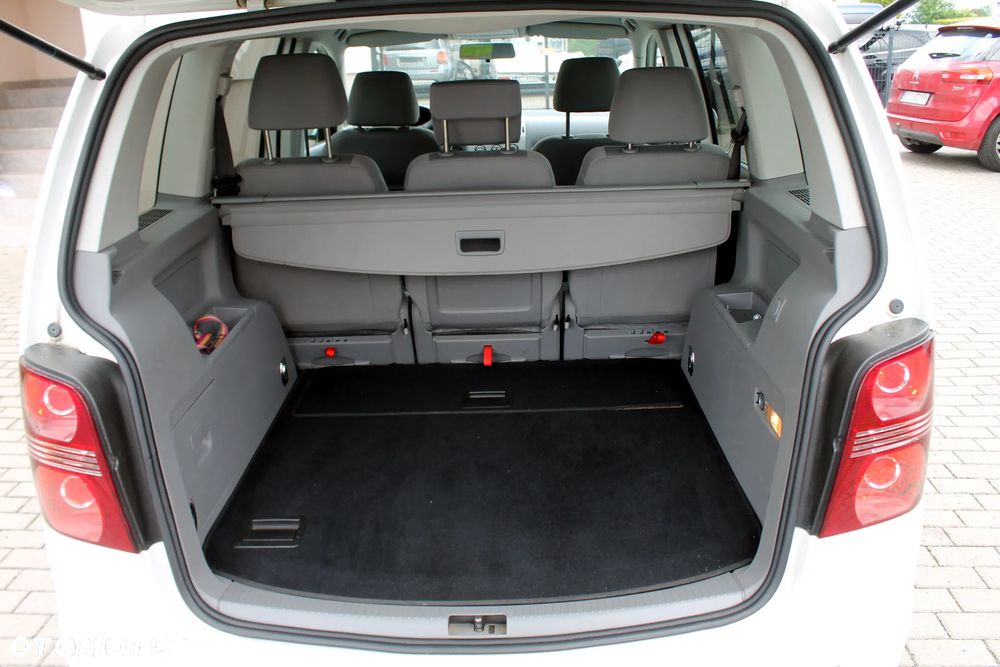 Volkswagen Touran 1.4 TSI DSG Comfortline - 15