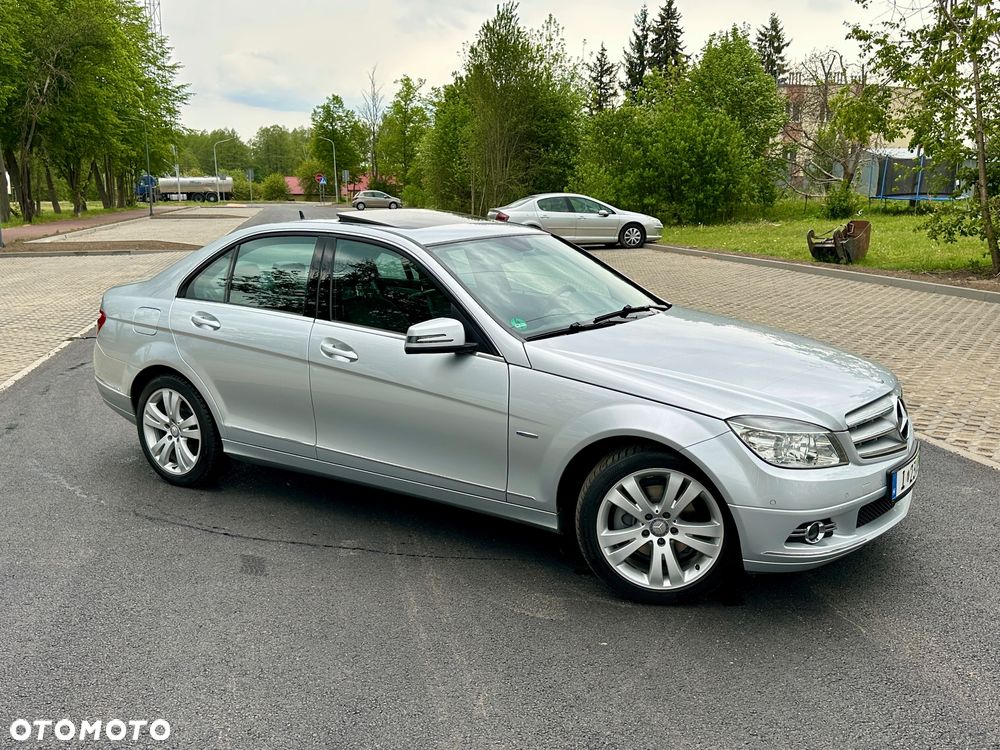 Mercedes-Benz Klasa C 180 BlueEFFICIENCY Avantgarde - 17