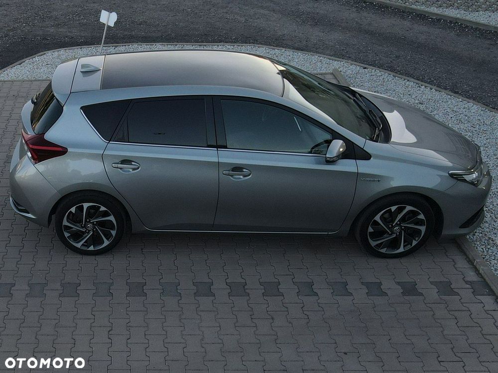 Toyota Auris - 4