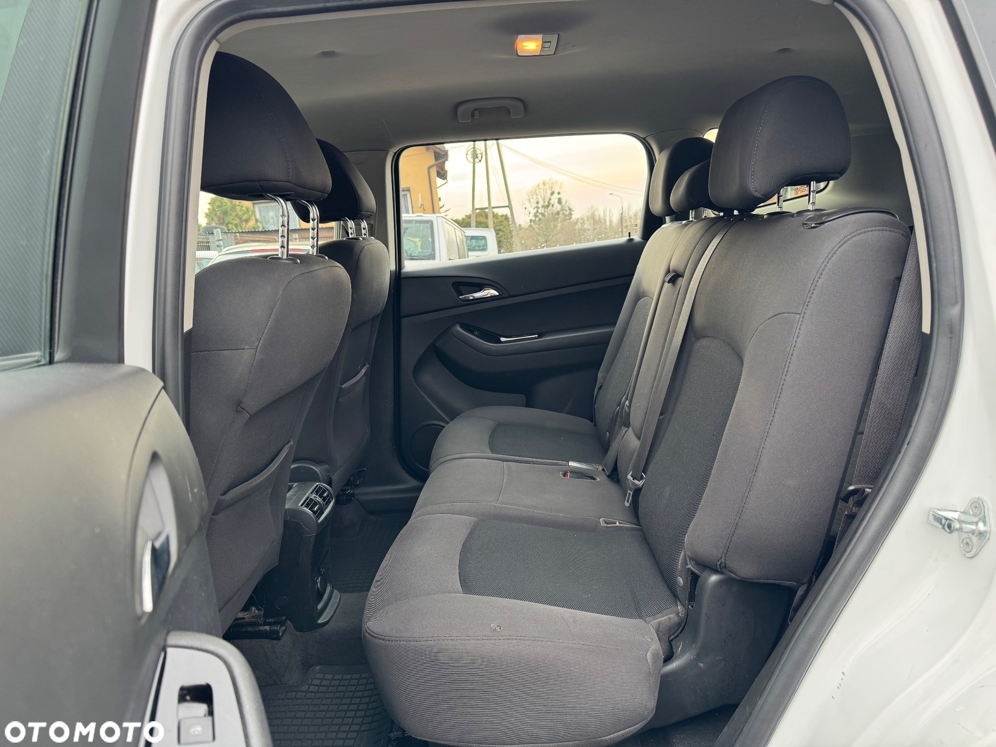 Chevrolet Orlando - 15