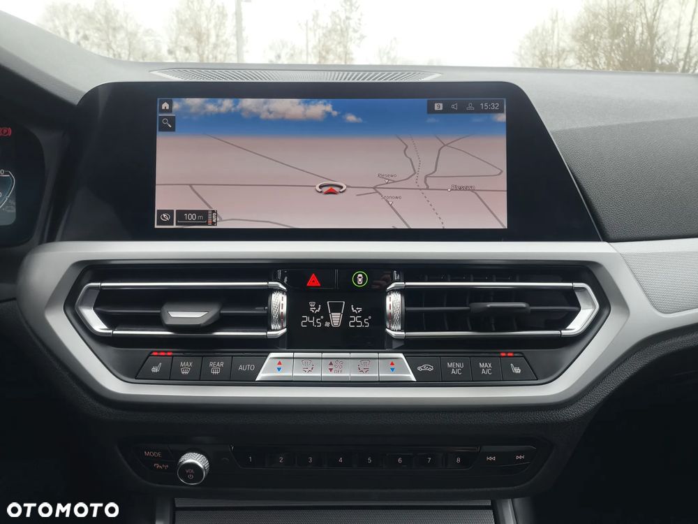 BMW Seria 3 320e - 26