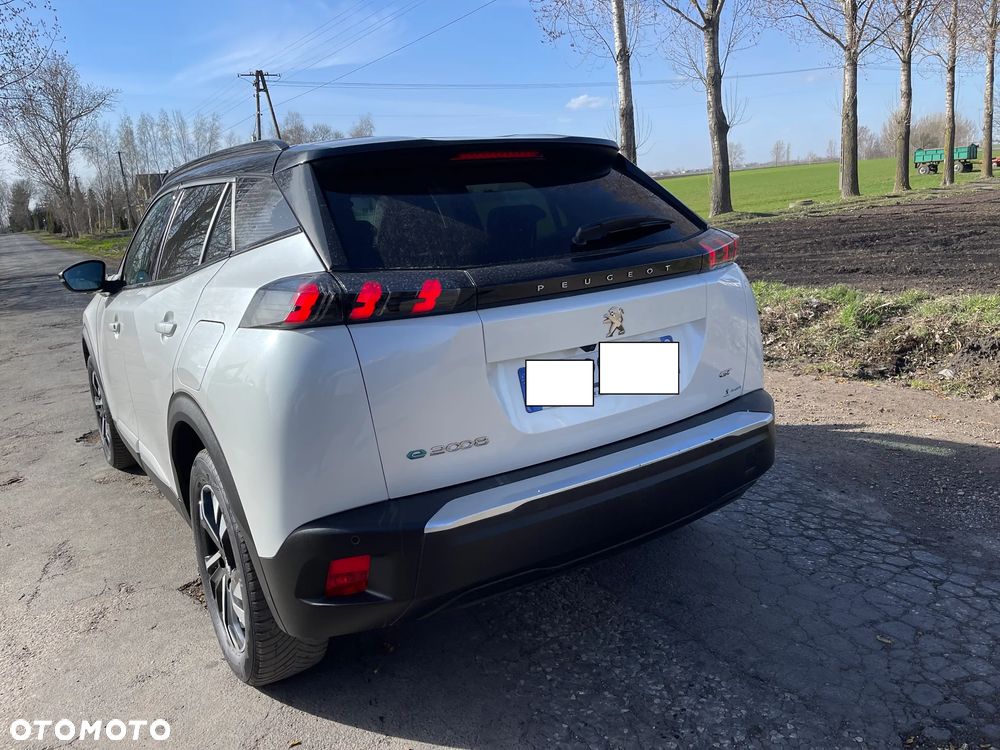 Peugeot 2008 50kWh GT - 30