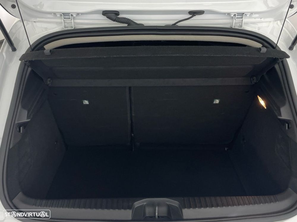 Renault Clio 1.0 TCe Evolution Bi-Fuel — fotografia 13