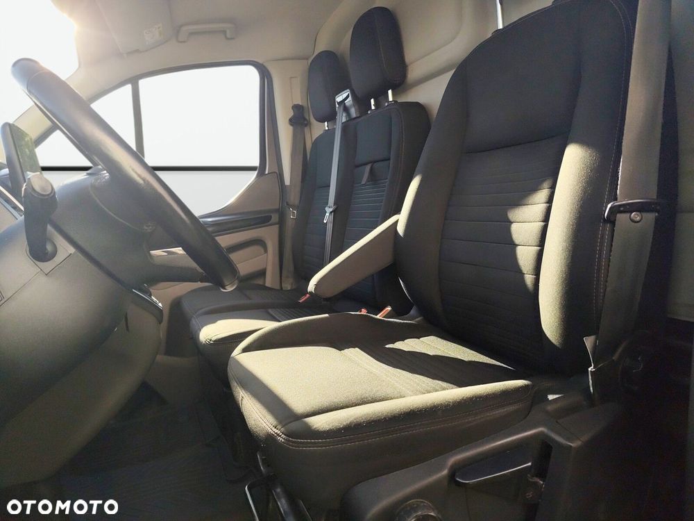 Ford transit-custom - 12