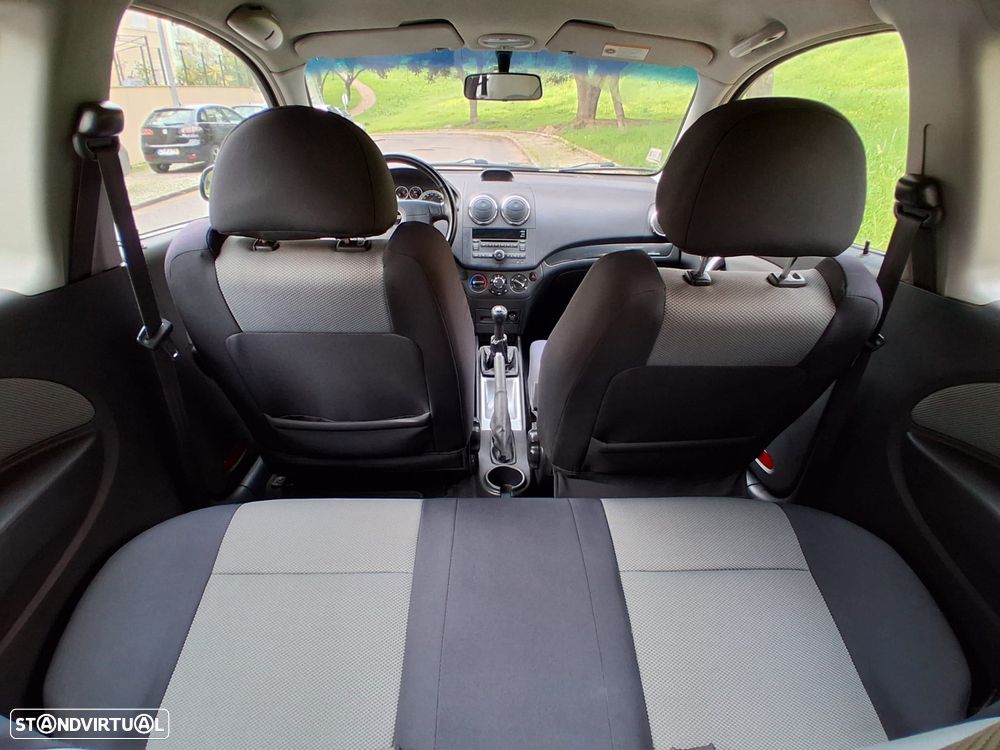 Chevrolet Aveo 1.2 LT - 29