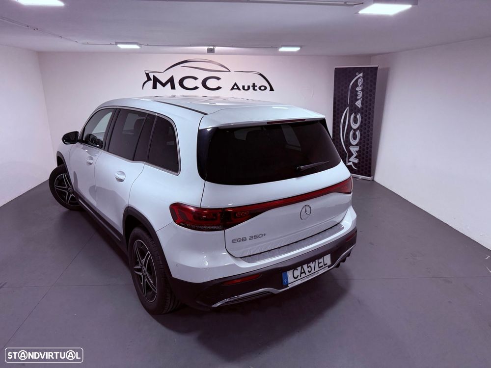 Mercedes-Benz EQB 250+ AMG Line - 10
