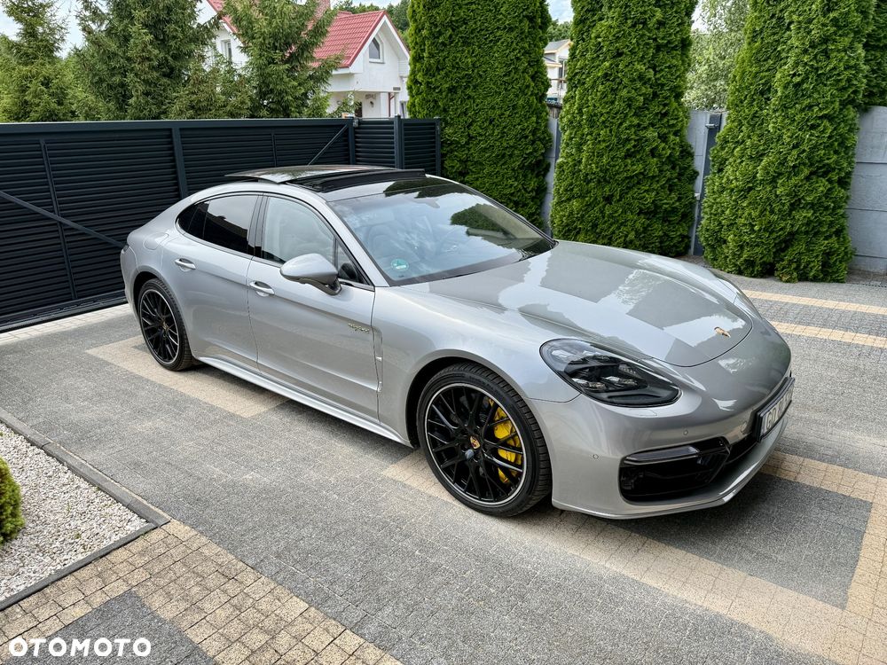 Porsche Panamera - 3