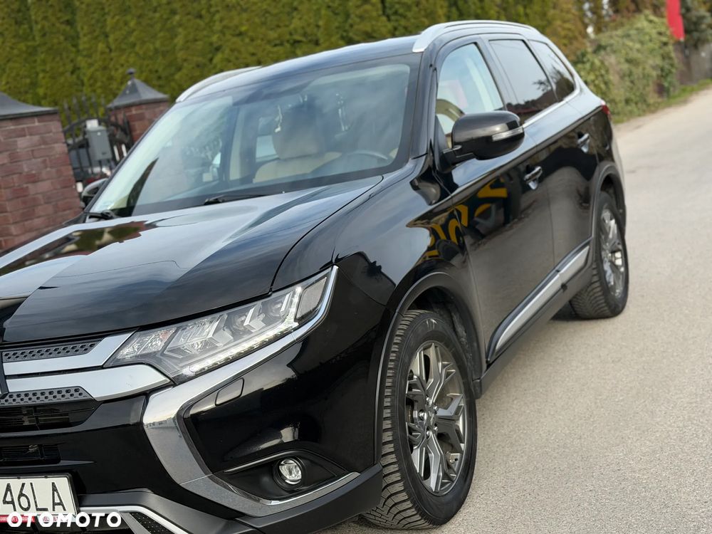 Mitsubishi Outlander 2.0 Intense + Navi 4WD CVT - 40