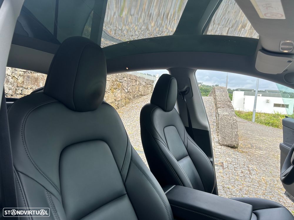 Tesla Model Y Tração Traseira - 23