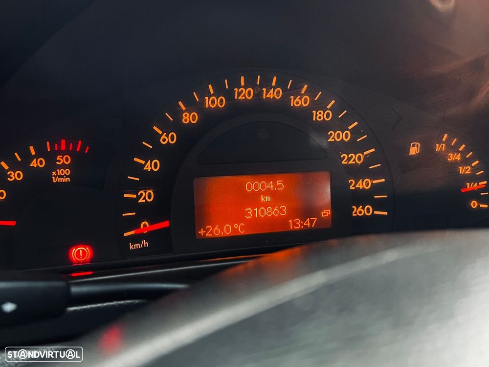 Mercedes-Benz C 220 CDi Classic - 16