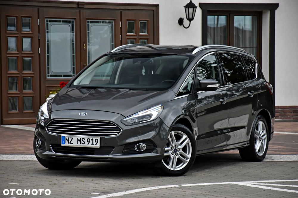 Ford S-Max 2.0 TDCi Titanium PowerShift - 9