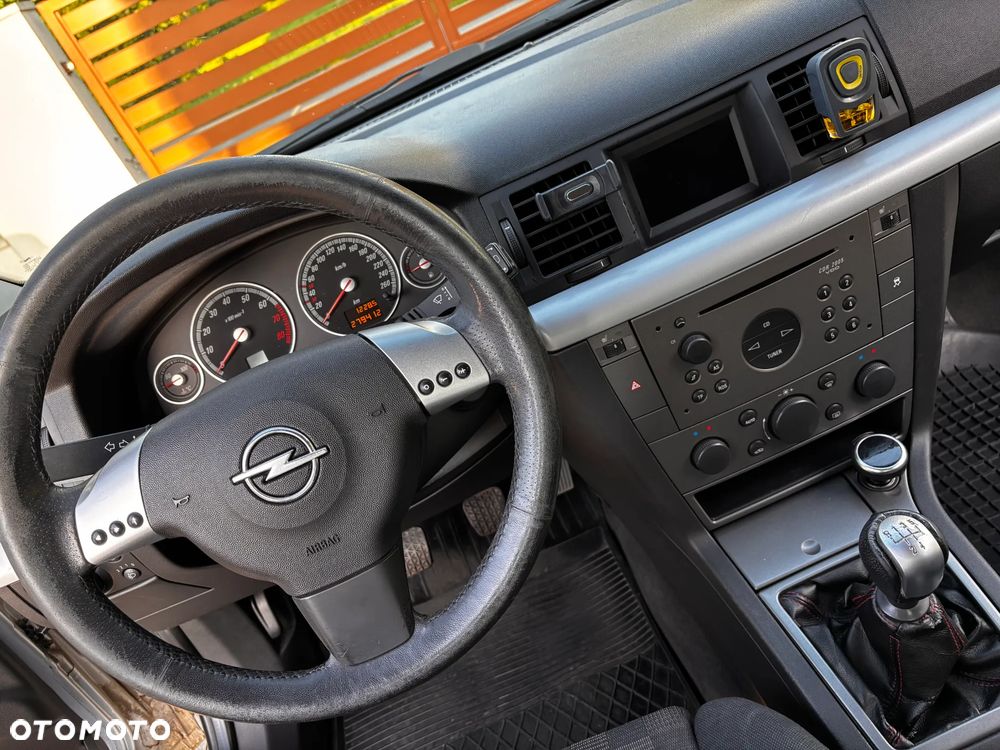 Opel Vectra 1.8 - 16