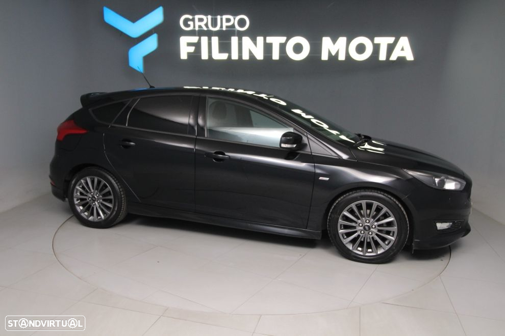 Ford Focus 1.0 SCTi ST-Line - 9